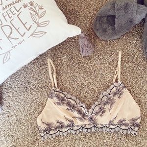 Out From Under Bralette size Small